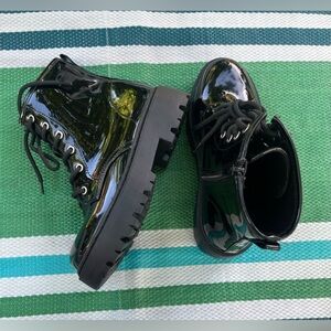 🎉✨ Steve Madden Black High Top Glossy Metallic Ankle Boots Little Girl Size 3 M